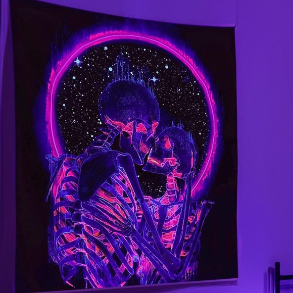 Huge Black Light Skeleton Lovers Kiss Skeletons Wall Tapestry Blacklight Art New - Picture 3 of 7